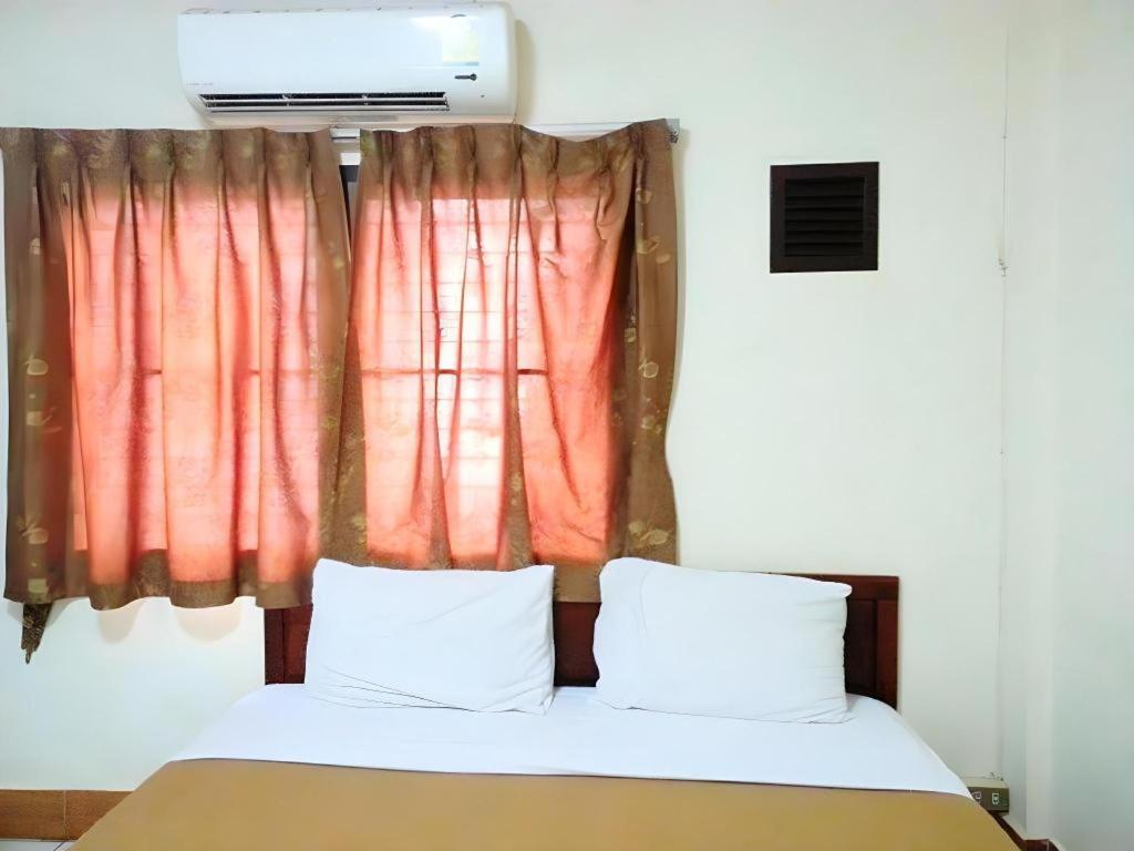 Souvanna 2 Hotel Wientian Zewnętrze zdjęcie